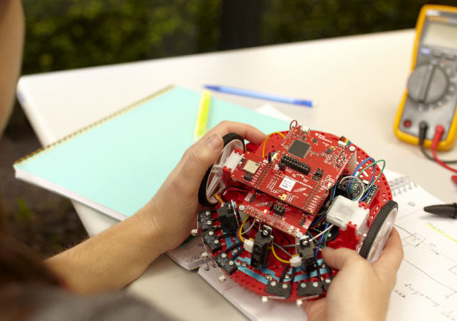 Robotics kit prepares future engineers for systems-level design