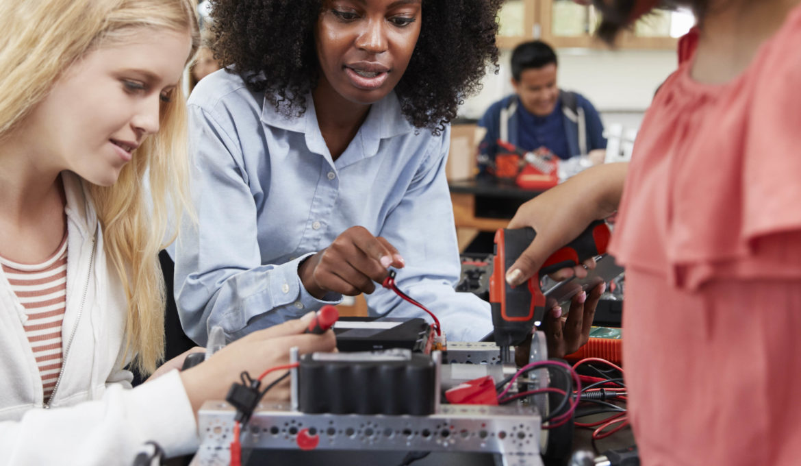 When female physicists work together