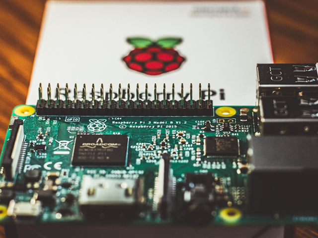 element14 offers free educational webinars with Raspberry Pi
