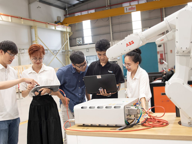 ABB Robotics partners with top universities to bridge skills gap in robotics