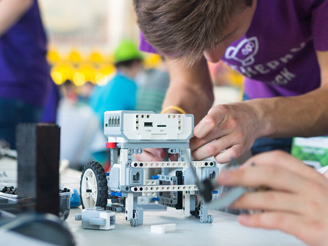 SAMPE to host build competition finale at Advanced Engineering