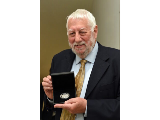 Cardiff catalyst pioneer wins top Academy award